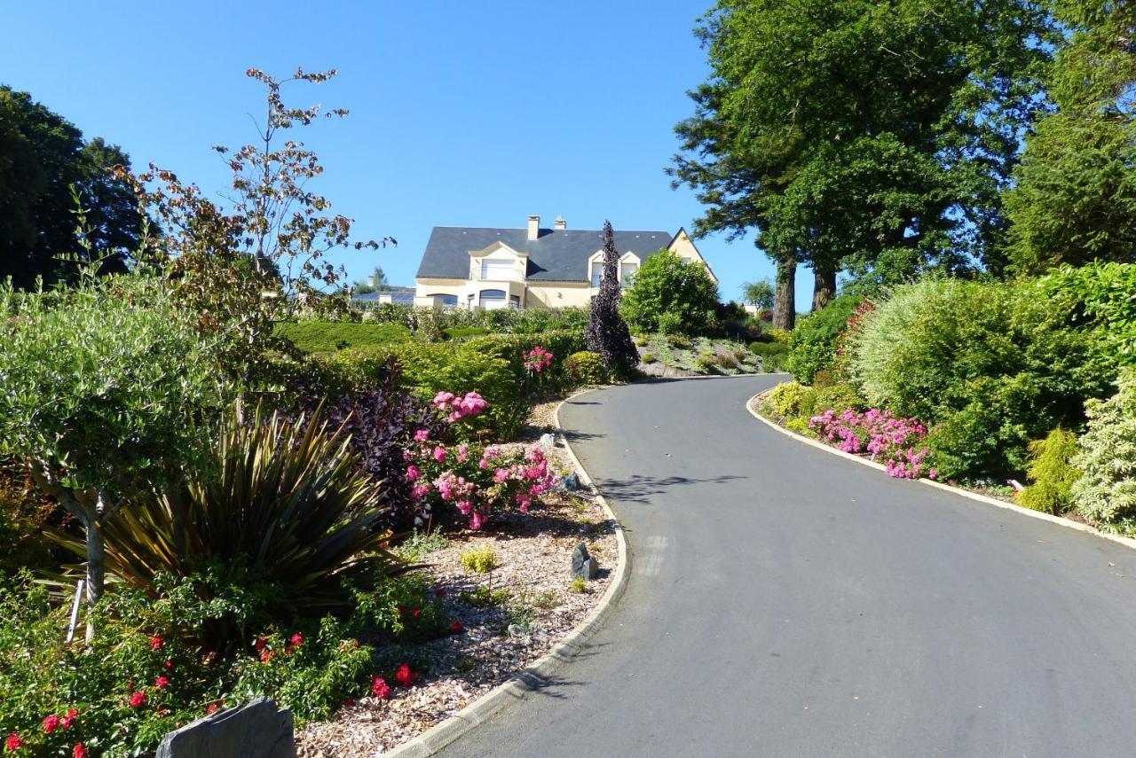 Le Domaine Des Chevaliers De Malte Bed & Breakfast Villedieu-les-Poëles Dış mekan fotoğraf