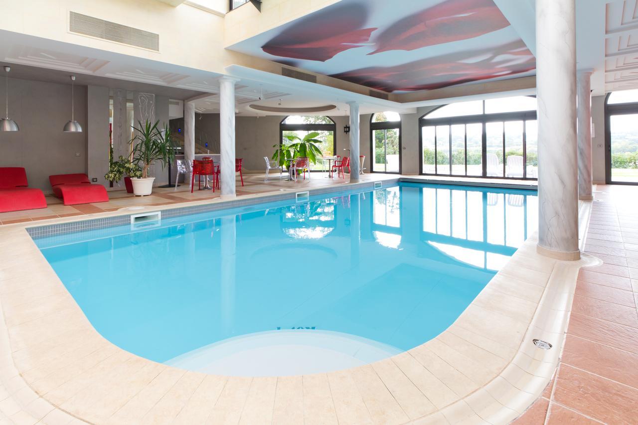 Le Domaine Des Chevaliers De Malte Bed & Breakfast Villedieu-les-Poëles Dış mekan fotoğraf