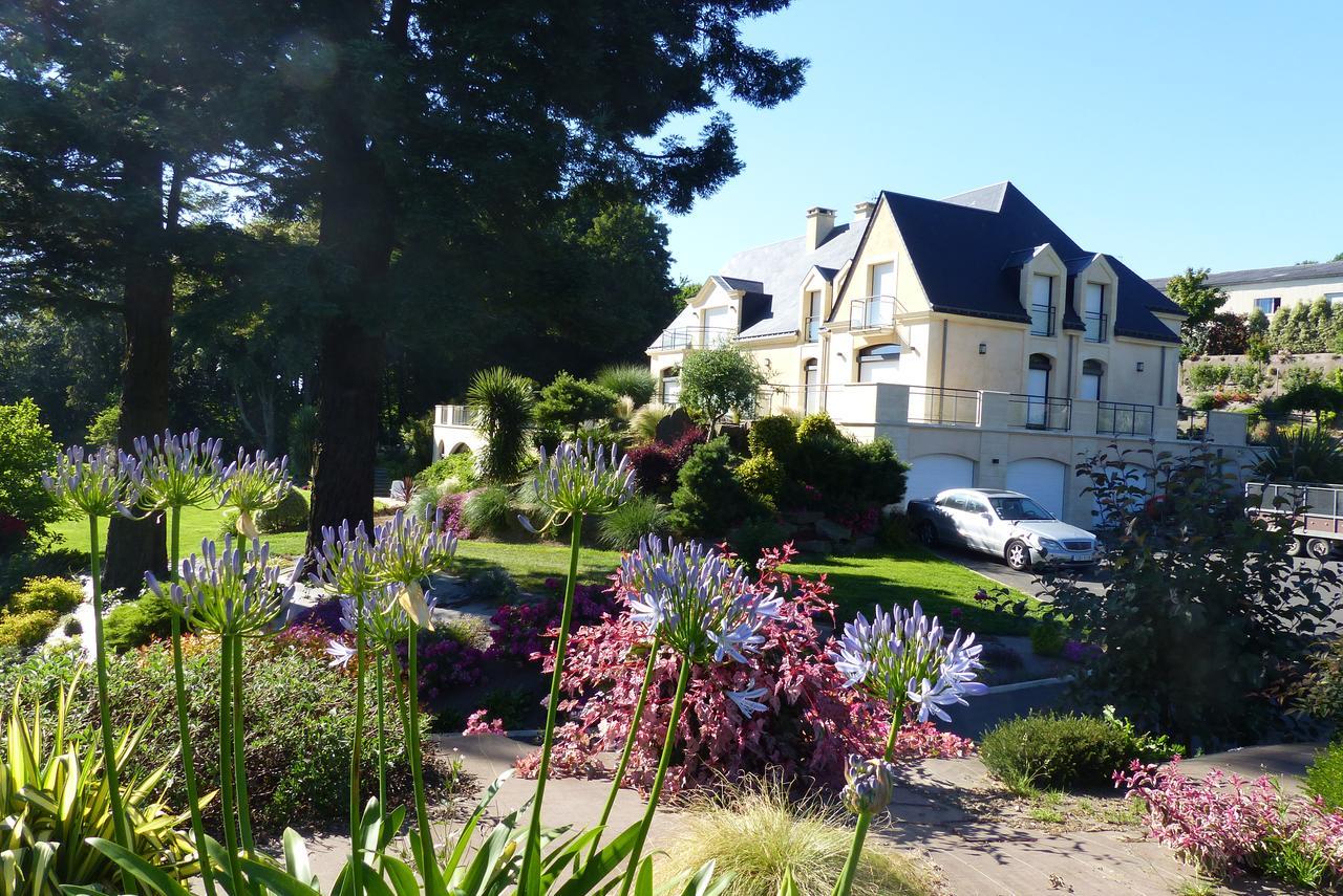Le Domaine Des Chevaliers De Malte Bed & Breakfast Villedieu-les-Poëles Dış mekan fotoğraf