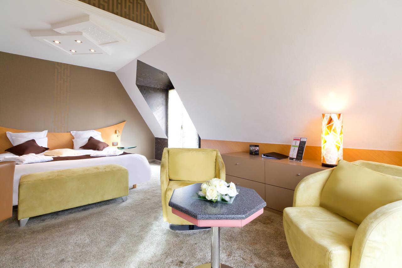 Le Domaine Des Chevaliers De Malte Bed & Breakfast Villedieu-les-Poëles Dış mekan fotoğraf
