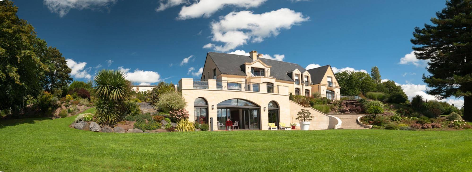 Le Domaine Des Chevaliers De Malte Bed & Breakfast Villedieu-les-Poëles Dış mekan fotoğraf