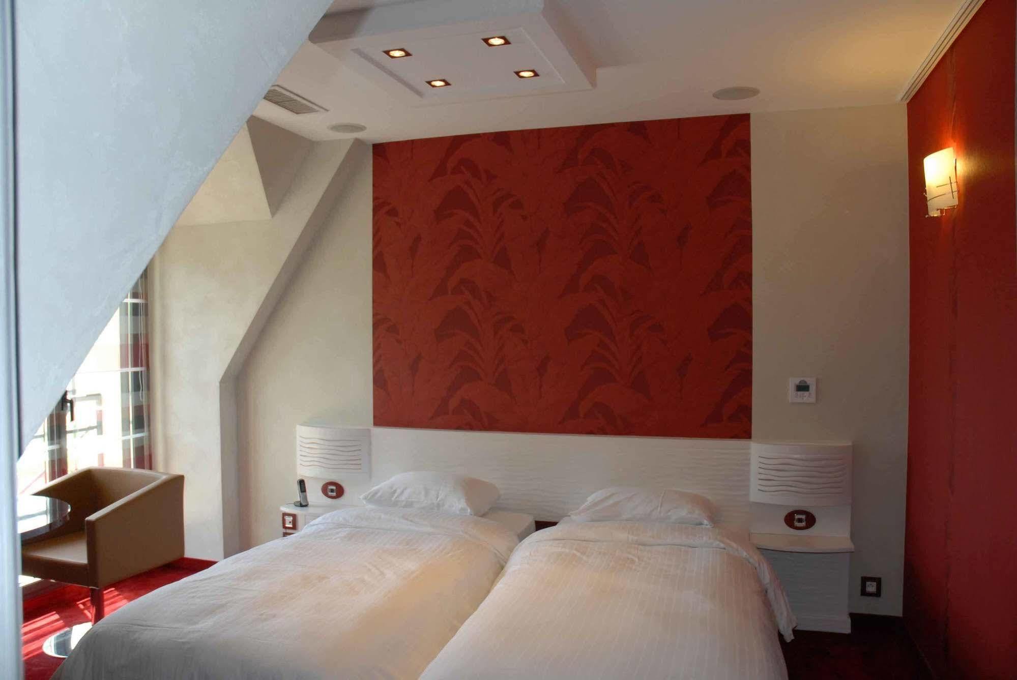 Le Domaine Des Chevaliers De Malte Bed & Breakfast Villedieu-les-Poëles Dış mekan fotoğraf